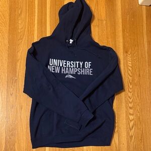 Large UNH hoodie
